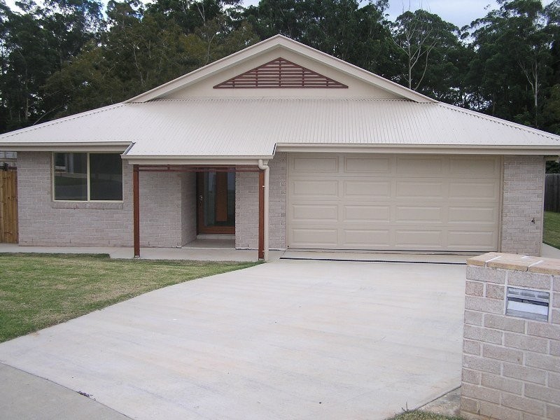 10 Santa Ana Court, Beerwah QLD 4519