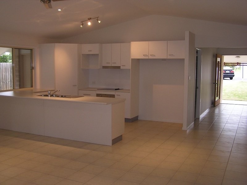 10 Santa Ana Court, Beerwah QLD 4519