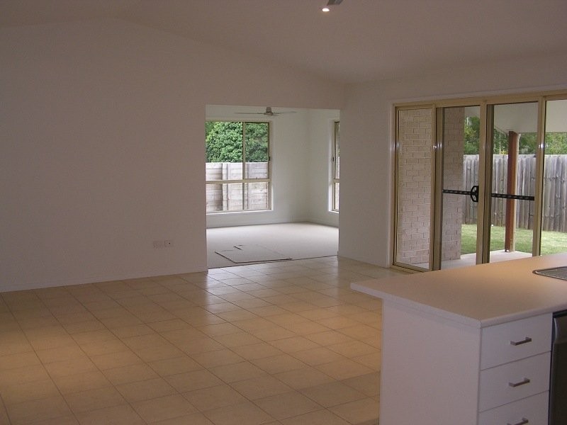 10 Santa Ana Court, Beerwah QLD 4519