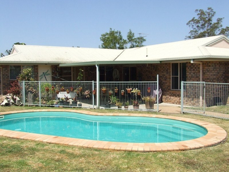 2 Redwood Court, Landsborough QLD 4550