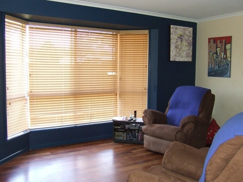 2 Redwood Court, Landsborough QLD 4550