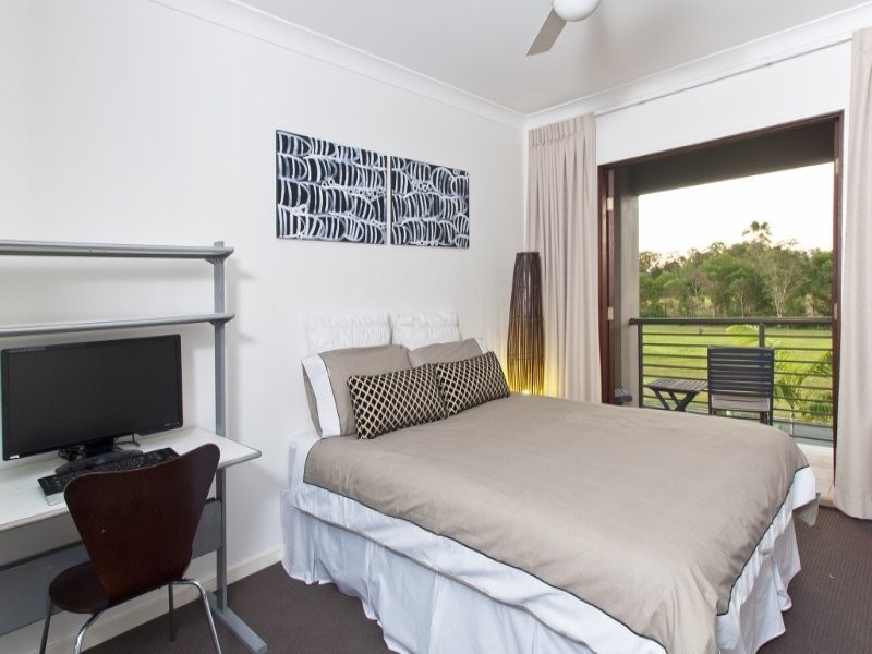 19 Endeavour Bark Drive, Glass House Mountains QLD 4518