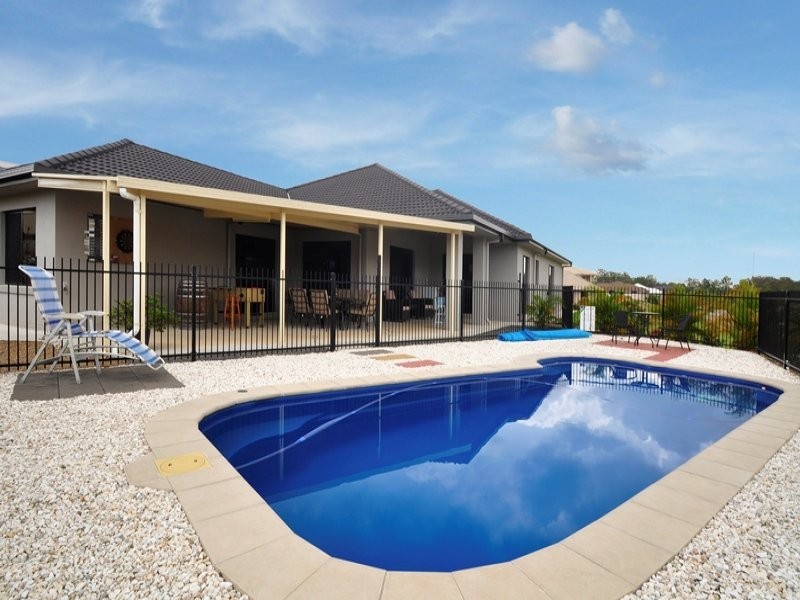 1 Hillcrest Court, Beerwah QLD 4519