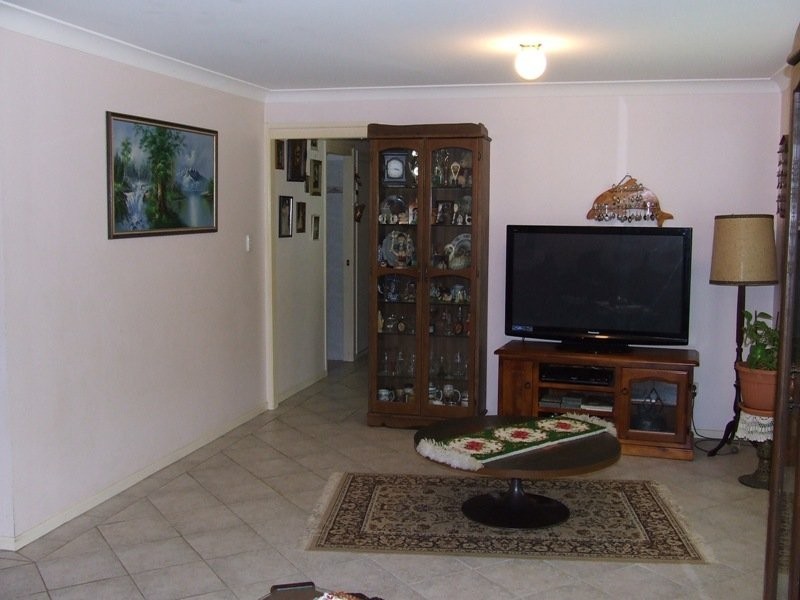 18 Bowen Road, Glass House Mountains QLD 4518