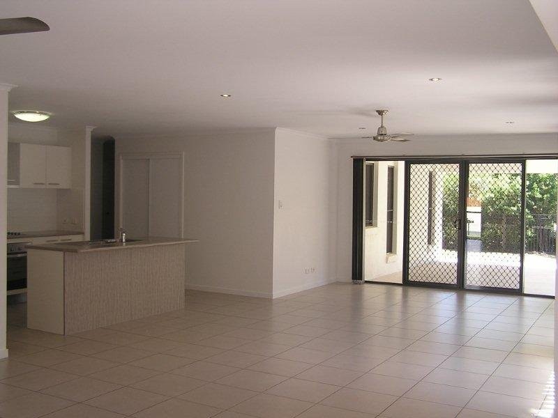 5 Cockatoo Court, Beerwah QLD 4519
