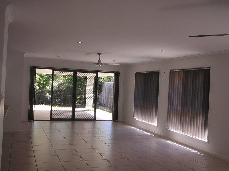 5 Cockatoo Court, Beerwah QLD 4519