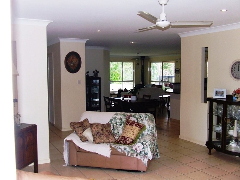 20 Julian Street, Peachester QLD 4519