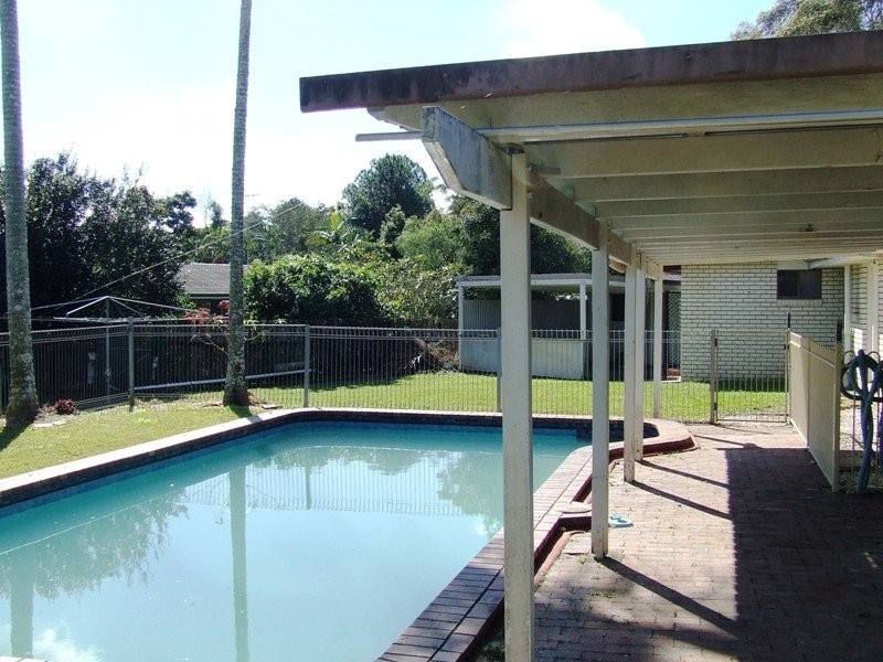 2 Harry Place, Beerwah QLD 4519