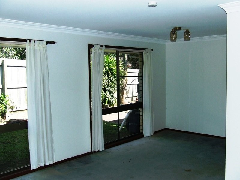 2 Harry Place, Beerwah QLD 4519