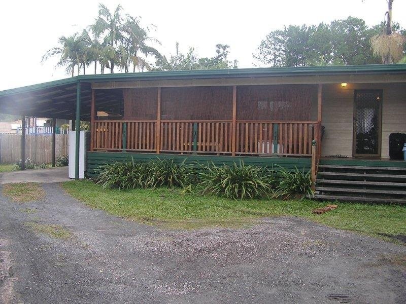 6 Montrose Street, Beerwah QLD 4519