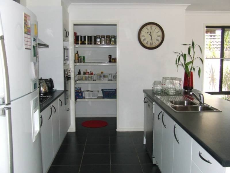 4 Oldham Court, Mooloolah Valley QLD 4553