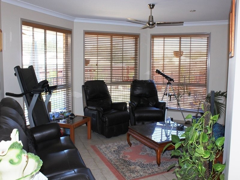 16 Usher Boulevard, Beerwah QLD 4519