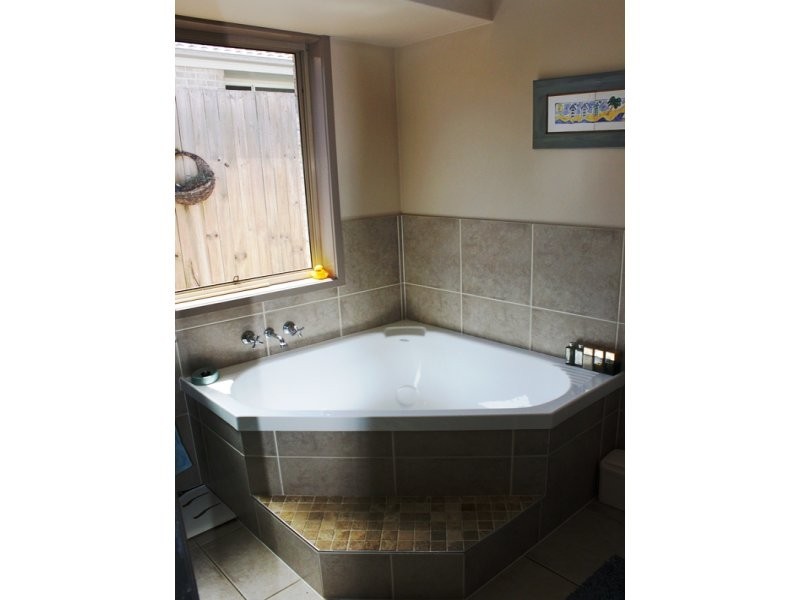 16 Usher Boulevard, Beerwah QLD 4519