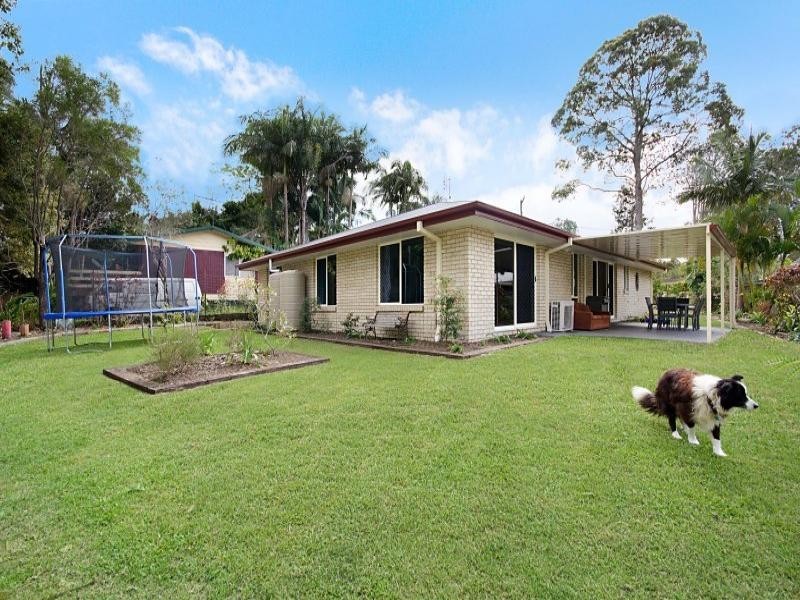 14 William Street, Landsborough QLD 4550