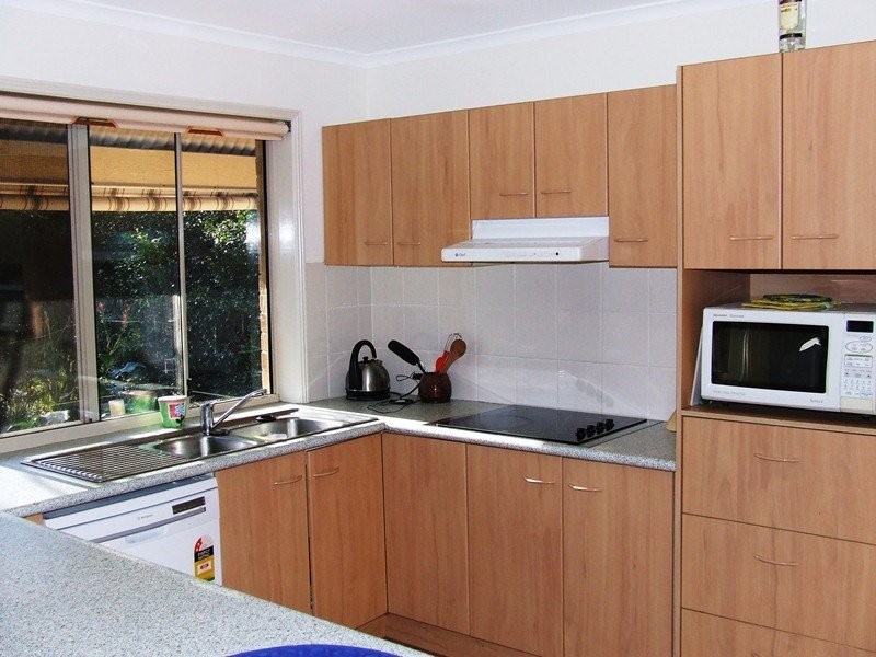 3 Beanland Drive, Glass House Mountains QLD 4518