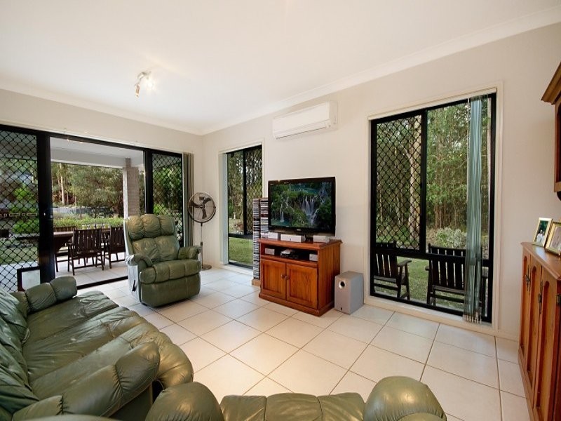 9 Taryn Close, Glass House Mountains QLD 4518