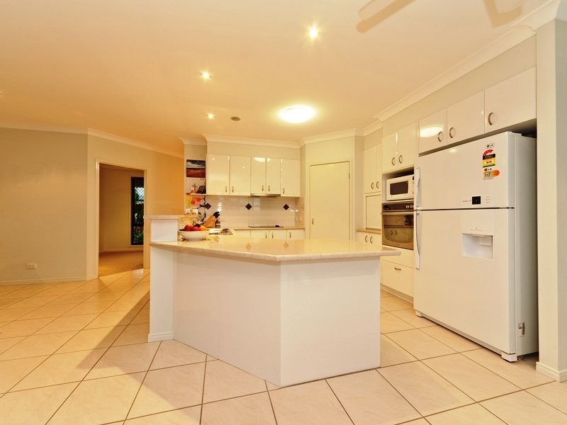 173 Kings Road, Glass House Mountains QLD 4518