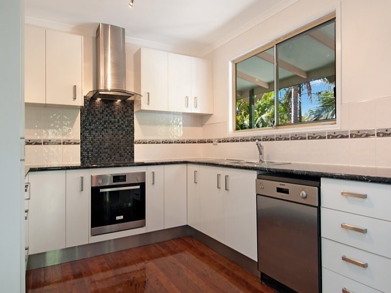 64 Julian Street, Peachester QLD 4519