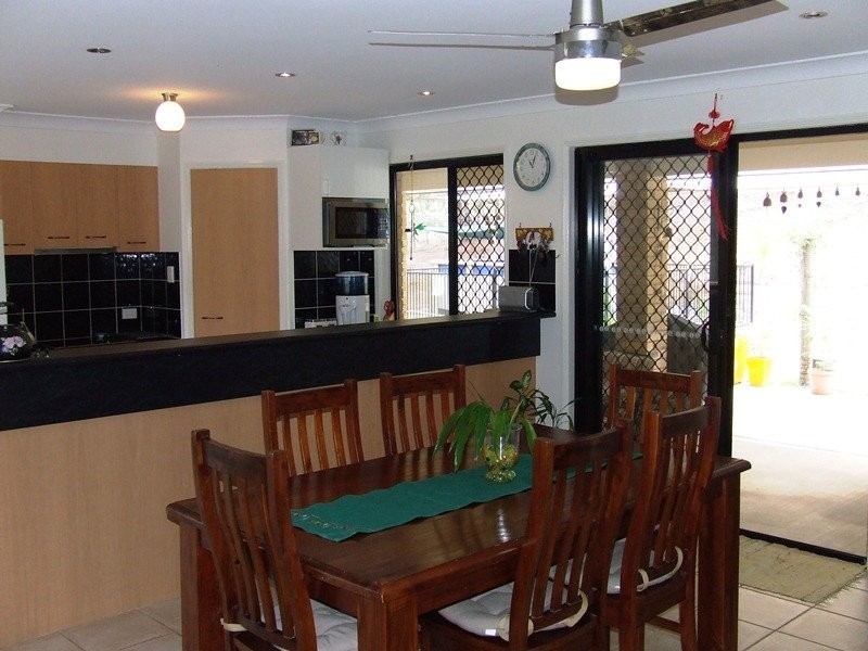 2 Bloomfield Place, Beerwah QLD 4519