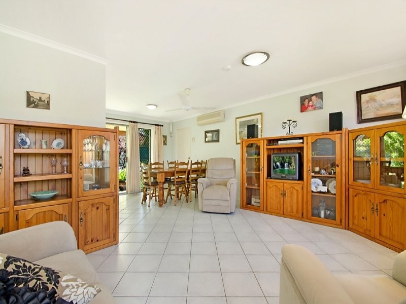 2 Sidha Avenue, Glass House Mountains QLD 4518