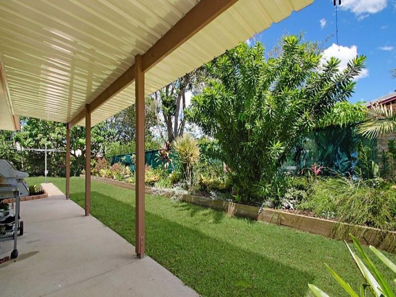 2 Sidha Avenue, Glass House Mountains QLD 4518