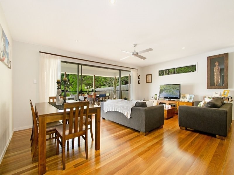 1 Dollarbird Place, Glass House Mountains QLD 4518
