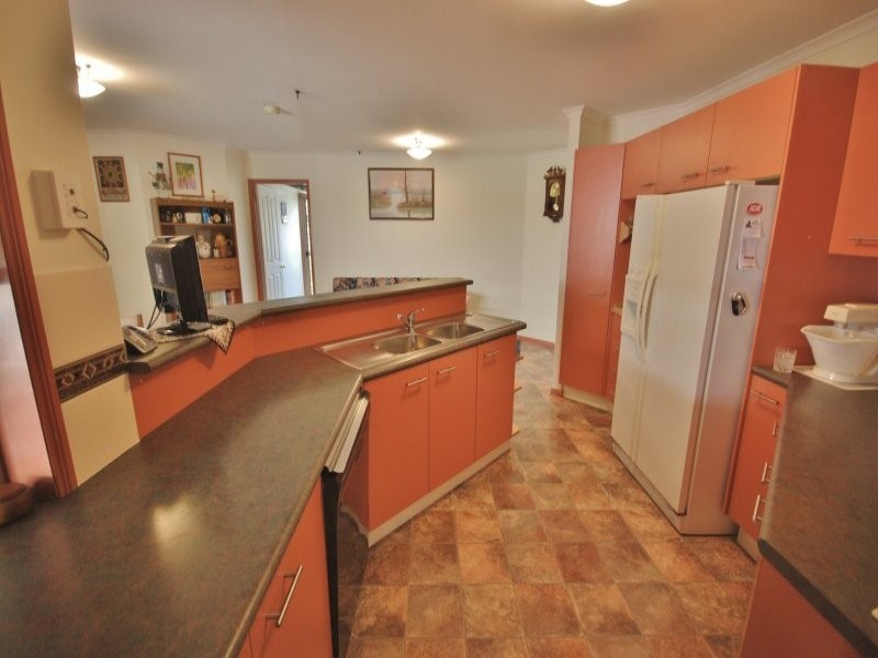 6 Sidney Drive, Beerwah QLD 4519