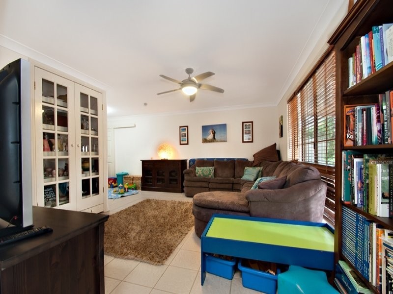 16 William Street, Landsborough QLD 4550