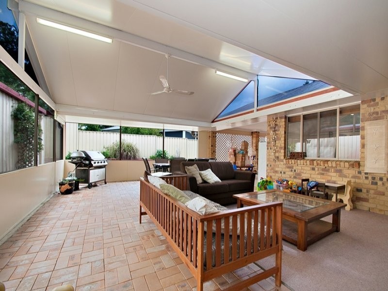 16 William Street, Landsborough QLD 4550