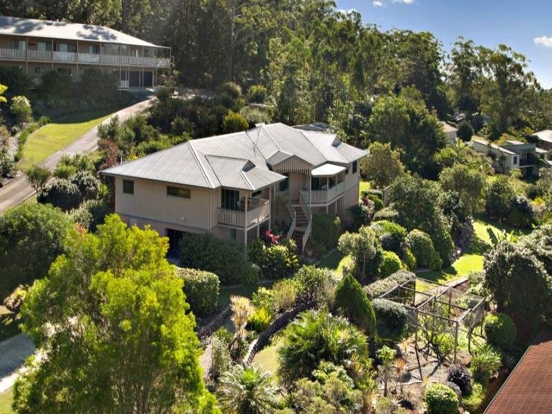 8 Knowles Place, Glass House Mountains QLD 4518