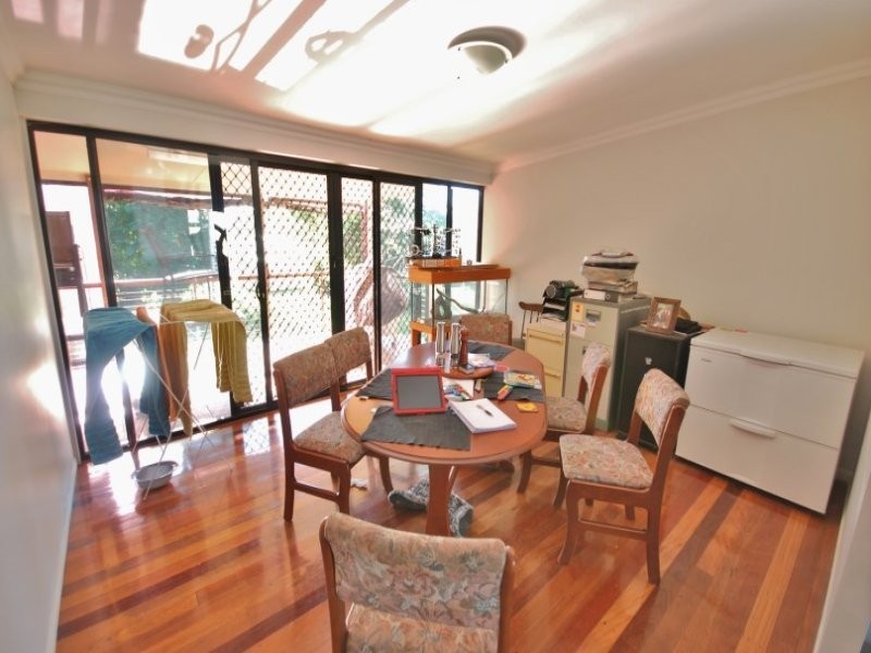 10 Lachlan Cres, Beerwah QLD 4519