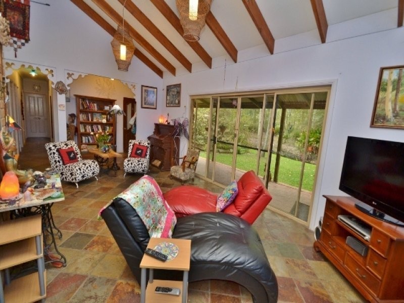 14 Graham Drive, Landsborough QLD 4550