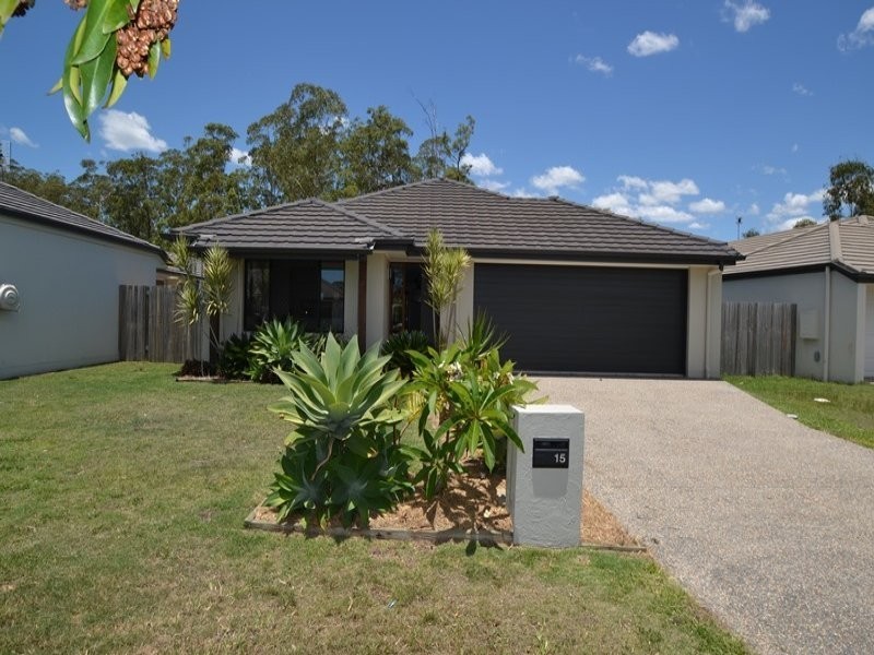15 Fairy Wren Ct, Beerwah QLD 4519