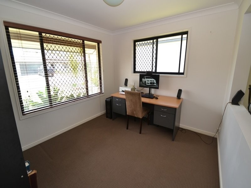 15 Fairy Wren Ct, Beerwah QLD 4519