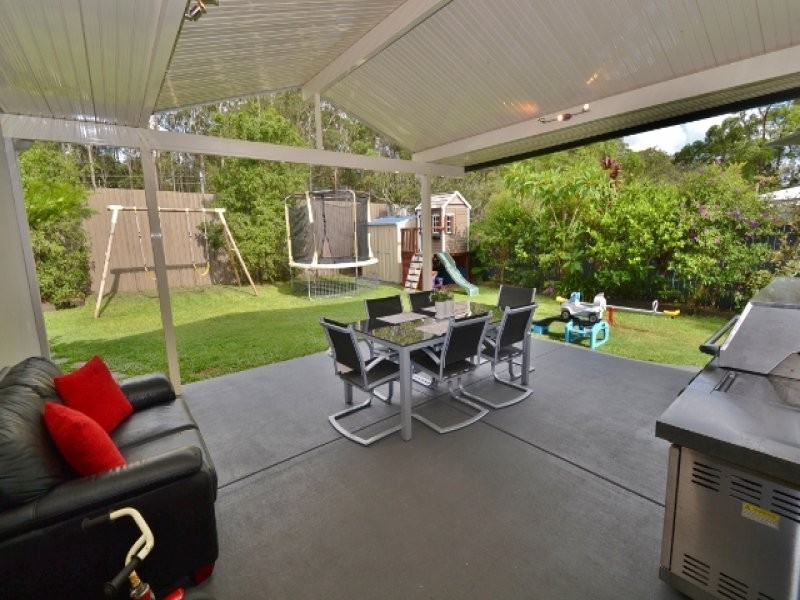 35 Tiverton Place, Landsborough QLD 4550