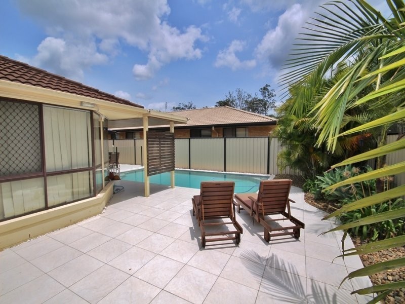 3 Winston Court, Landsborough QLD 4550