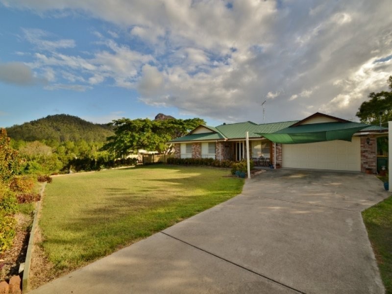 48 Hillside road, Glass House Mountains QLD 4518
