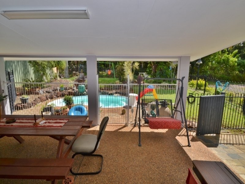 65 Railway pde, Glass House Mountains QLD 4518