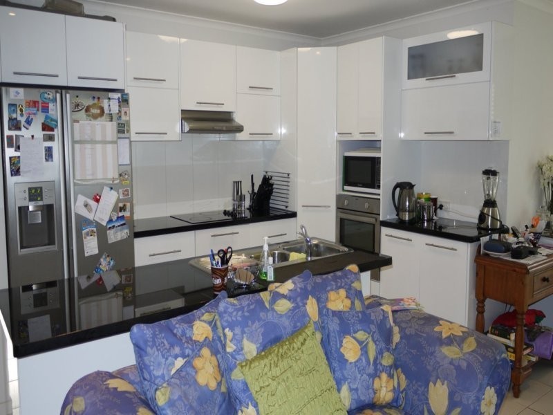 4 Austine CT, Beerwah QLD 4519