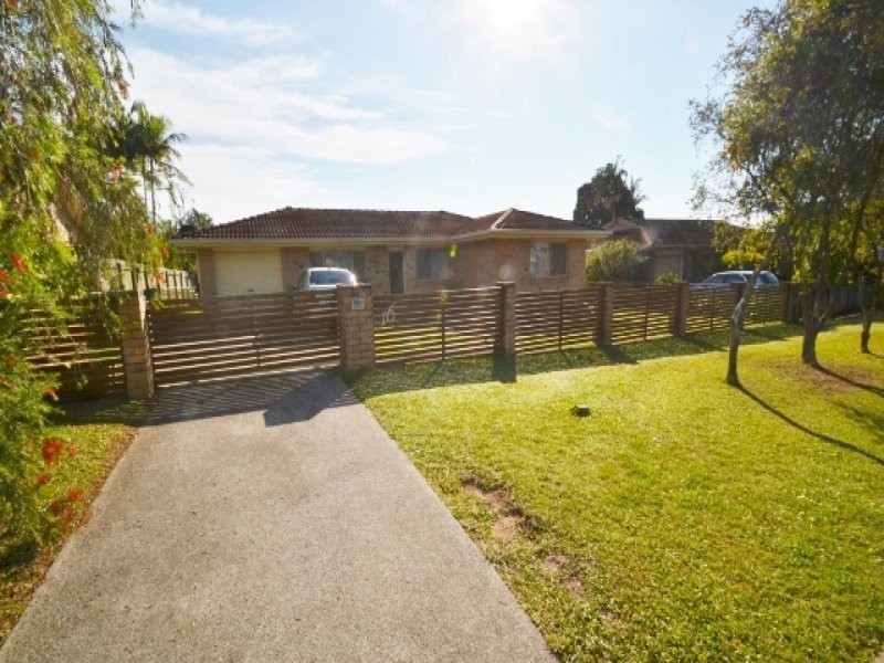 16 Tudor Court, Beerwah QLD 4519