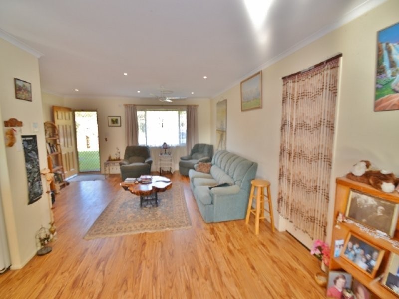 16 Tudor Court, Beerwah QLD 4519