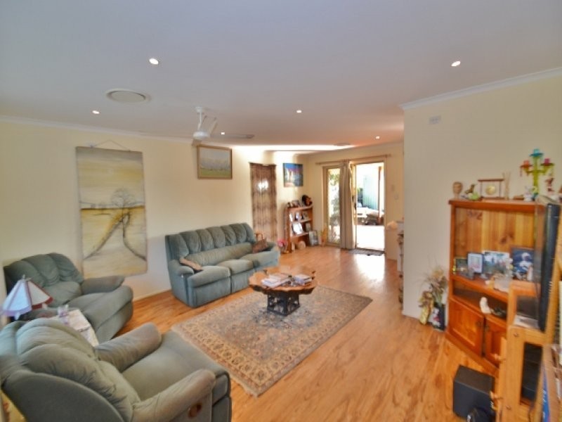 16 Tudor Court, Beerwah QLD 4519