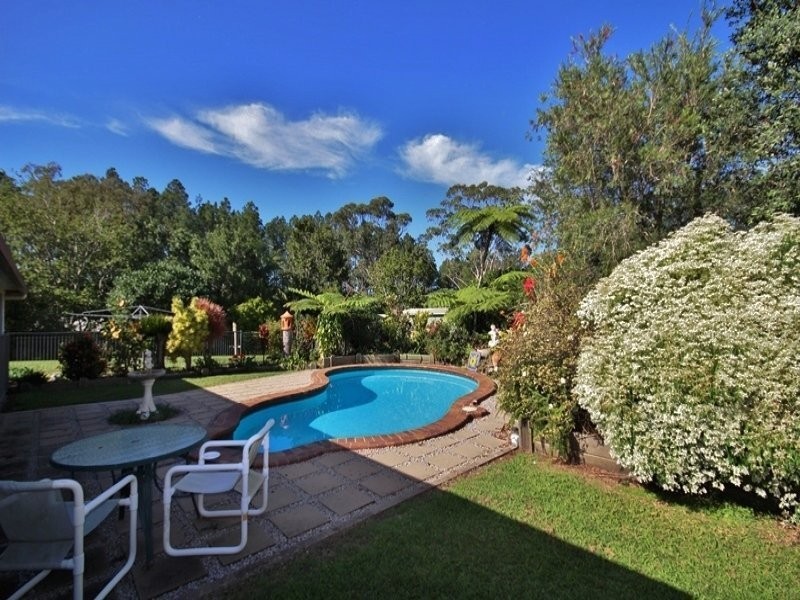 106 Kings Road, Glass House Mountains QLD 4518