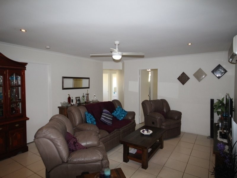 18 Gowen Drive, Landsborough QLD 4550