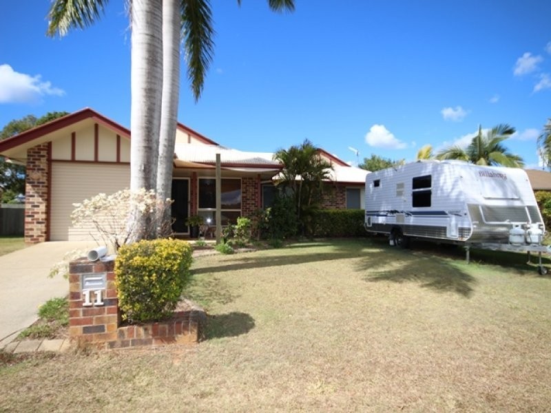 11 Paul Place, Glass House Mountains QLD 4518