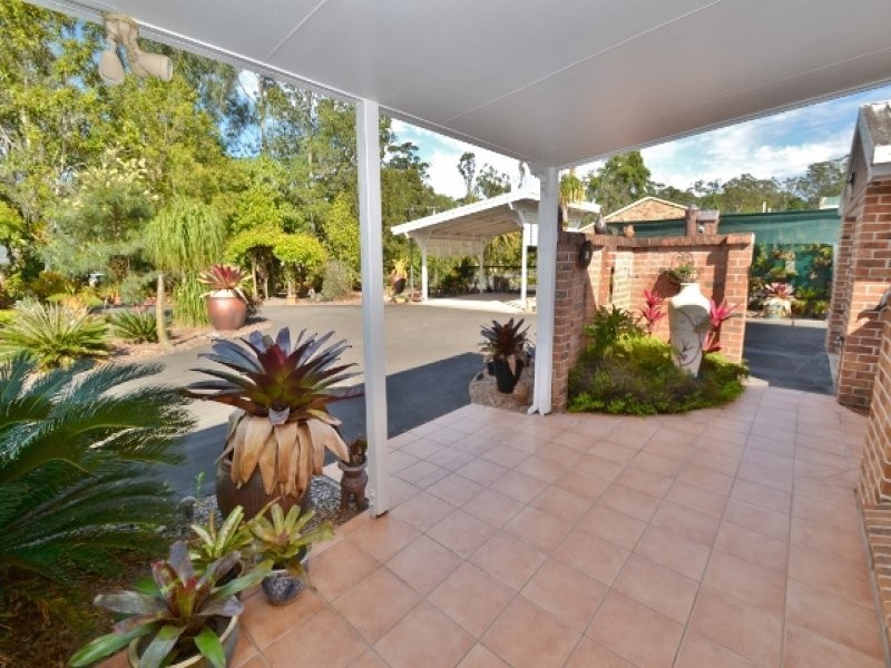 25 Graham Drive, Landsborough QLD 4550