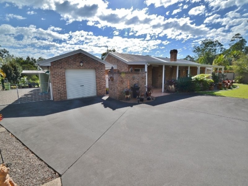 25 Graham Drive, Landsborough QLD 4550