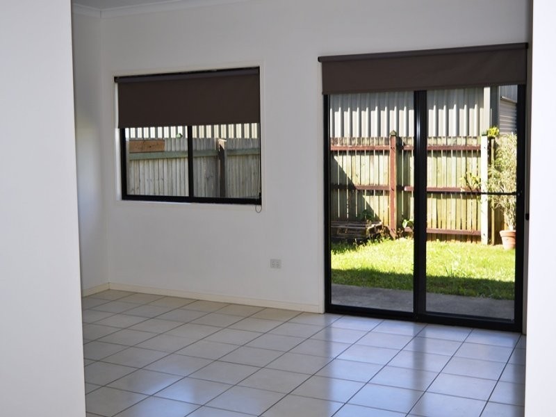 1/9 Mill Street, Landsborough QLD 4550