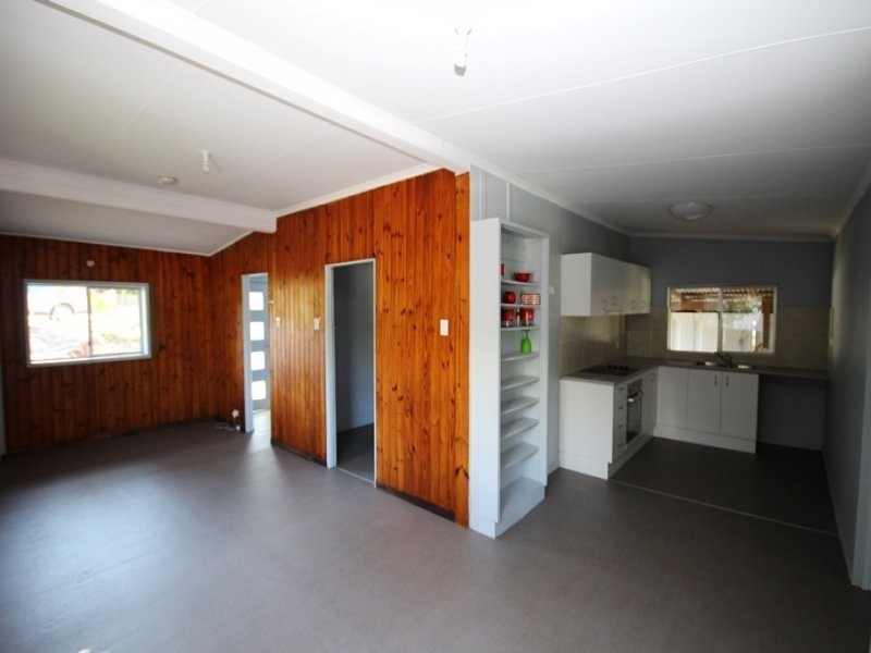 3 Sahara Road, Glass House Mountains QLD 4518