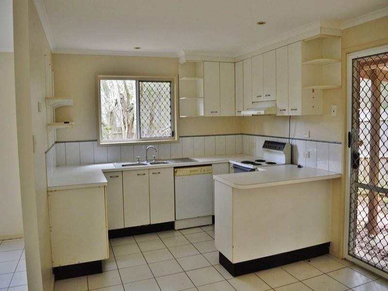 12 Jolly Crescent, Beerwah QLD 4519